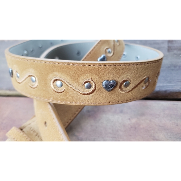 Nine West Camel Suede Scrolls and Silver Hearts Belt M - Picture 2 of 5